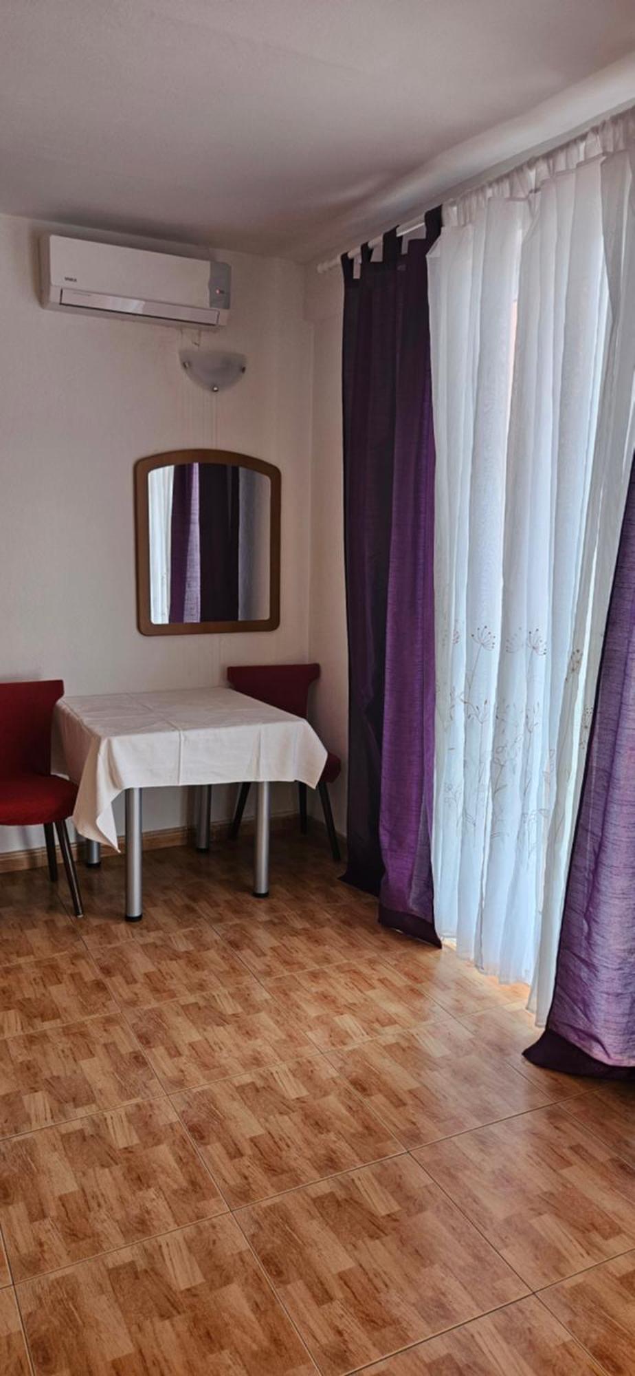 Milena-miki Apartment *